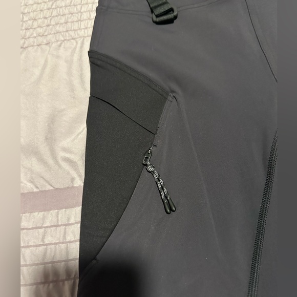 Lululemon Leggings - Hiking Tight - Picture 4 of 12